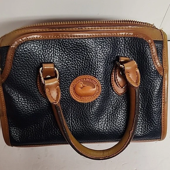 Dooney & Bourke Vintage Navy Blue and Tan Quality Leather Satchel Doctors Bag - Picture 11 of 15